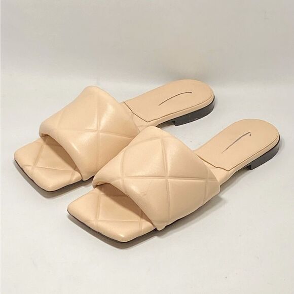 Bottega Veneta Padded Leather Flat Sandals size 37 - Picture 1 of 11
